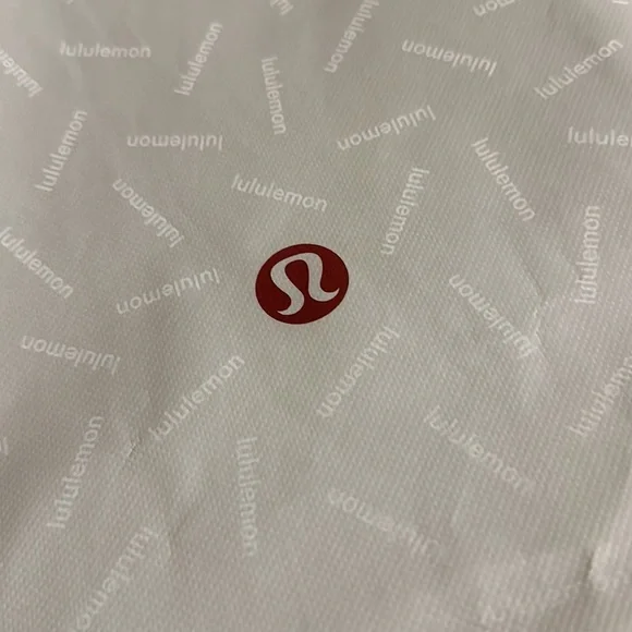 Lululemon large gray reusable bag - Picture 7 of 7